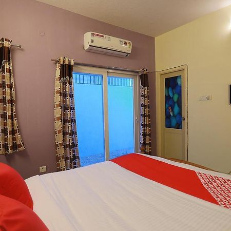 Vaccinated Staff- Oyo 38695 Peninsula Holiday Resorts Chennai Exterior photo