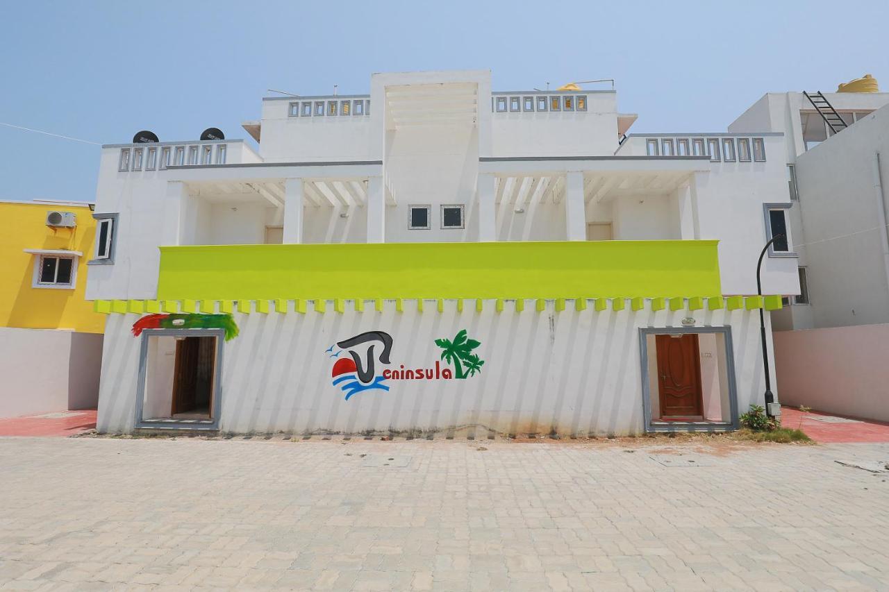 Vaccinated Staff- Oyo 38695 Peninsula Holiday Resorts Chennai Exterior photo