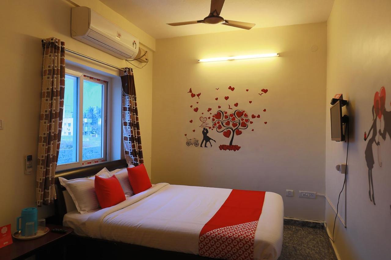 Vaccinated Staff- Oyo 38695 Peninsula Holiday Resorts Chennai Exterior photo
