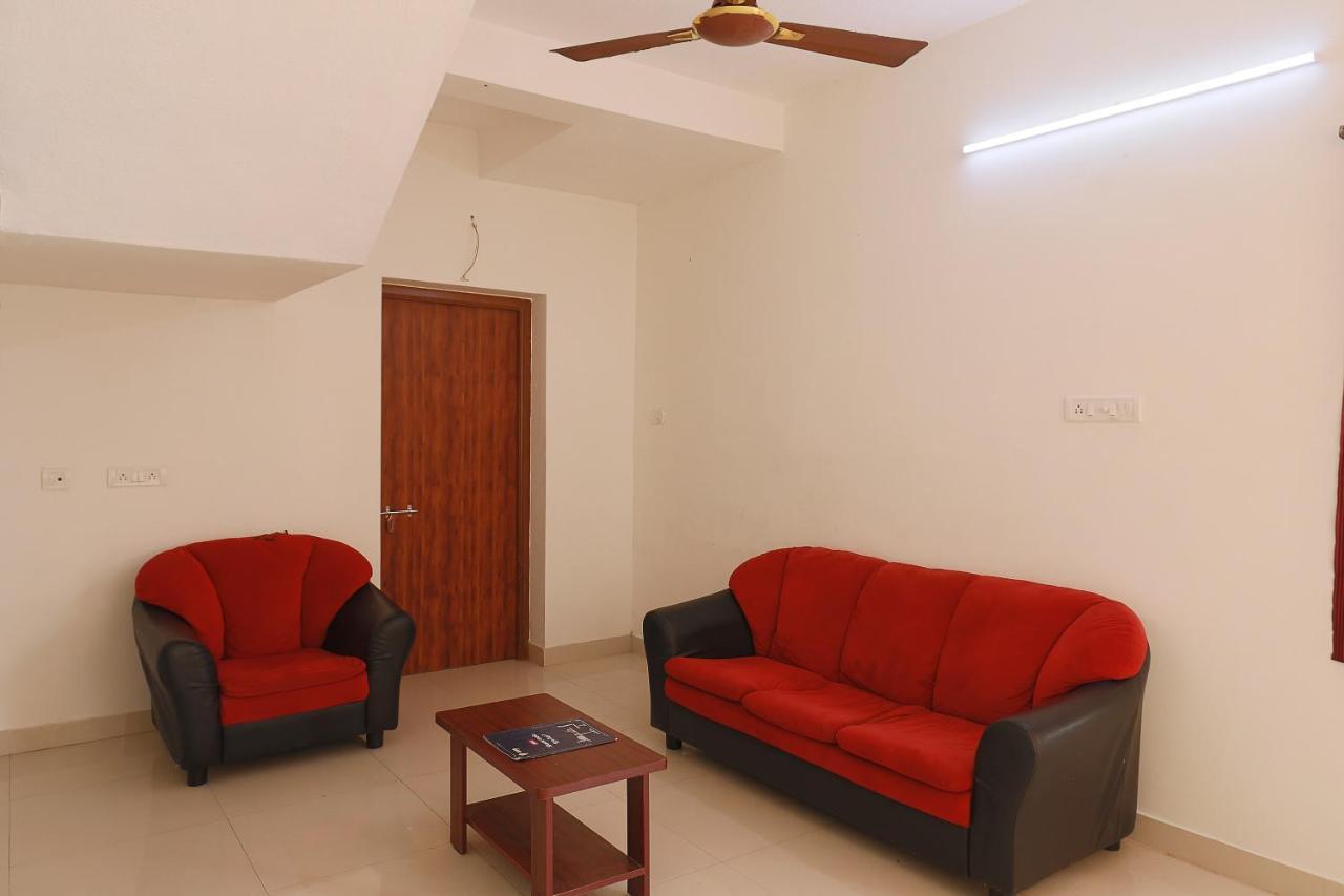 Vaccinated Staff- Oyo 38695 Peninsula Holiday Resorts Chennai Exterior photo